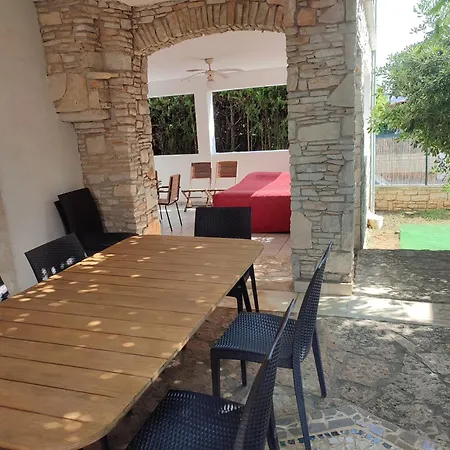 Bijoux, Private Pool, 500m To The Sea And Two For Two Families Vikendica Vodnjan