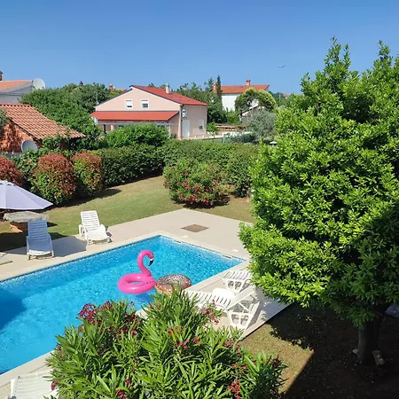 Bijoux, Private Pool, 500m To The Sea And Two For Two Families